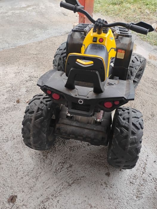 ATV electric cu copii
