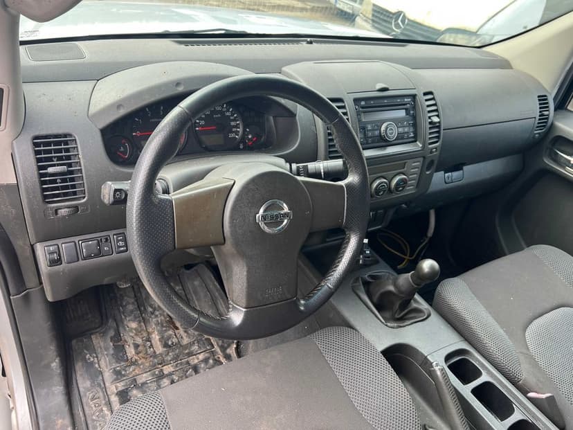 DEZMEMBREZ Nissan NAVARA D 40 2.5 DCI 4X4 174 cp 2006 PATHFINDER