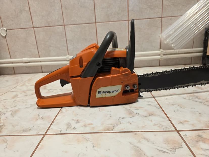 Husqvarna 235 drujba