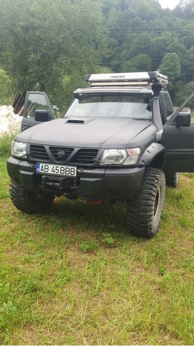 Vând Nissan Patrol y61 cauciucuri omologate 37