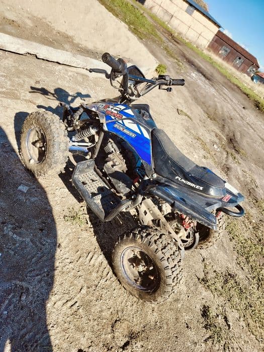 ATV de vânzare,aproape nou,,