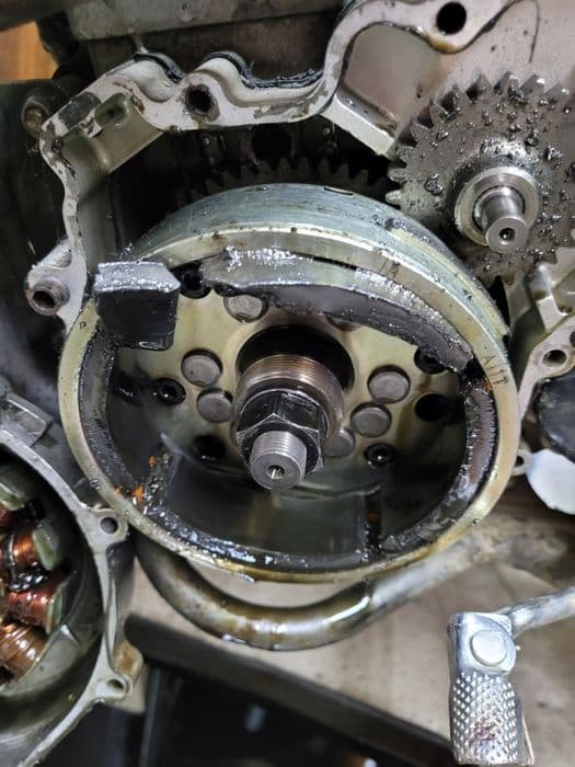 Dezmenbrez Husqvarna te 610