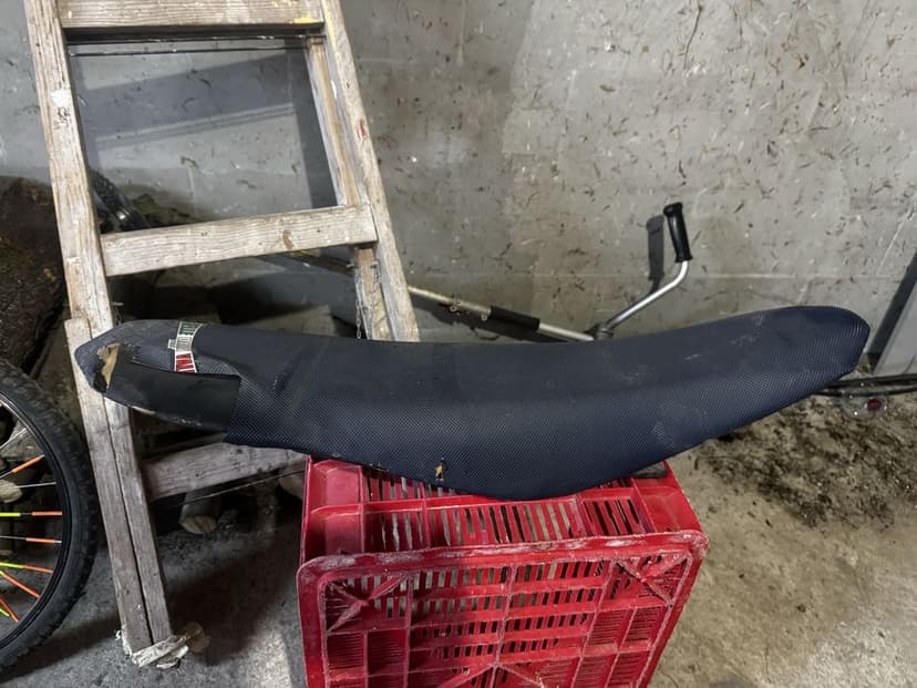 Scut sa scaun rezonator inaltatorghidon disc frana ktm exc sxf