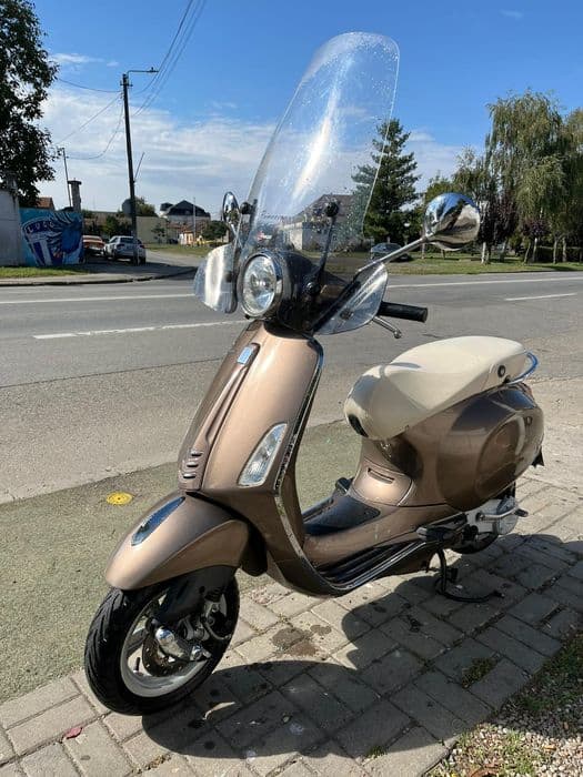 Piaggio Vespa Primavera