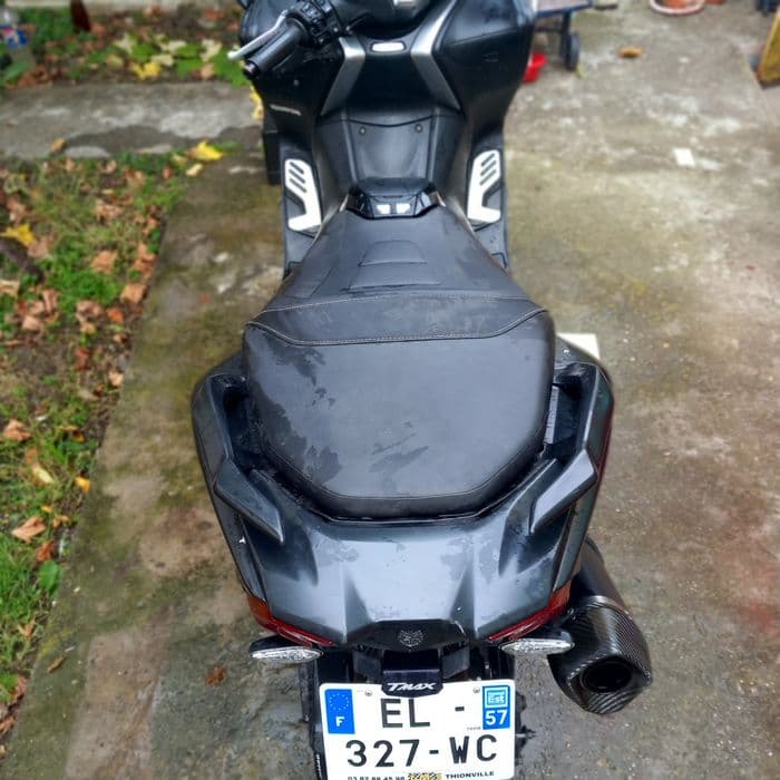 Vând scuter Yamaha Tmax 530DX!