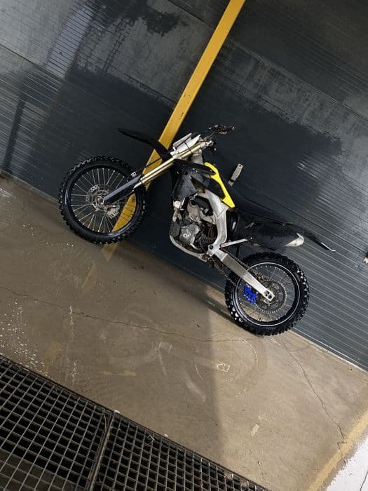 Cross Suzuki RMZ 450