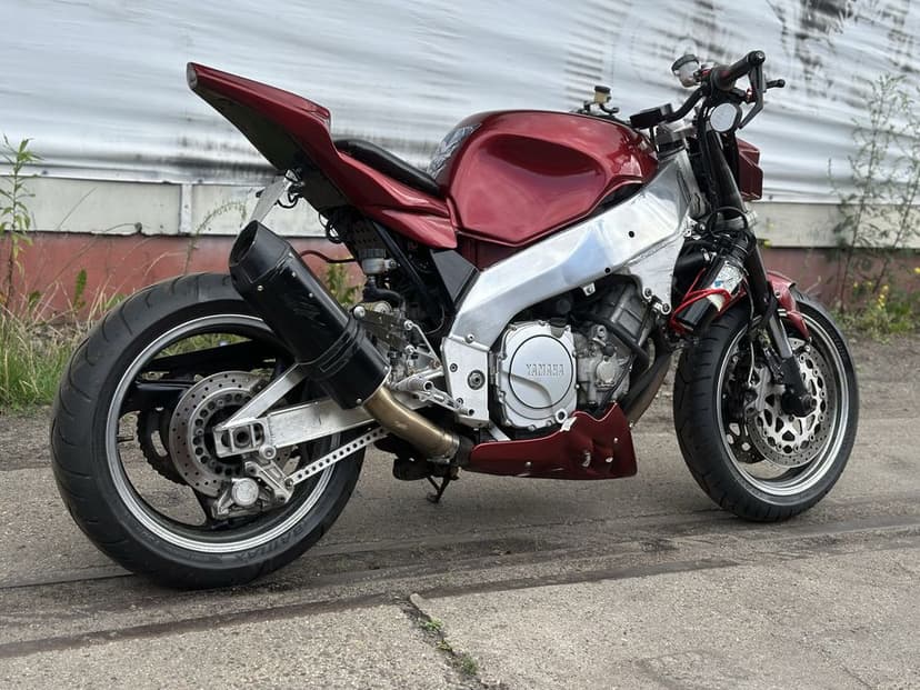 Yamaha YZF FZR 750  Street Fighter Nowe Opony Stunt