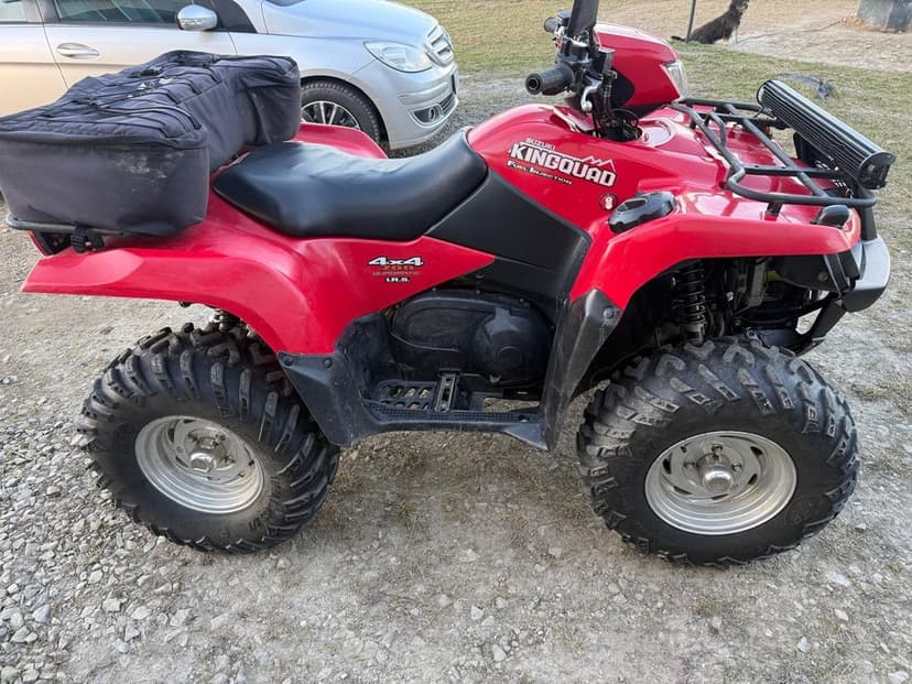 Suzuki kingquad 700 . ( Zarejestrowany, zadbany, 4x4 , L7e  )