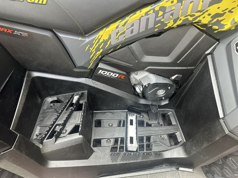 Can-am Outlander 1000R (Renegade Quad)