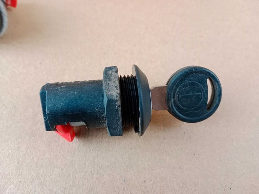 Beta RR 125 Enduro Zestaw do Odpalania Stacyjka Moduł Komputer Zamki