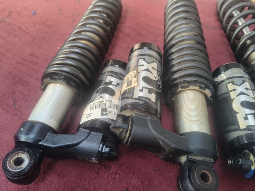 Amortyzatory FOX Can-Am Renegade 1000 XMR 2023r