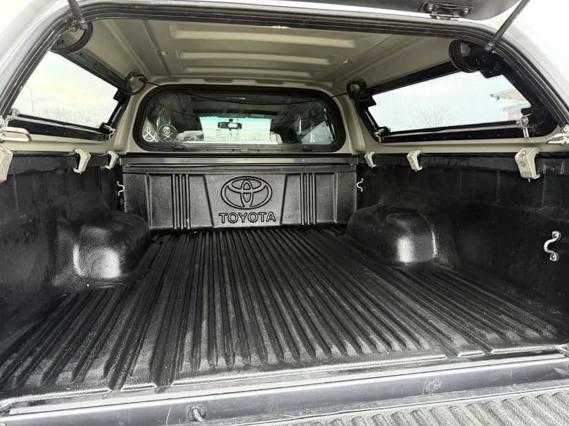 Zabudowa paki TOYOTA Hilux HARDTOP Oryginał