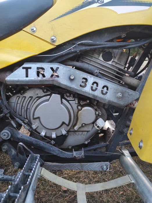 Sprzedam Honda TRX 300