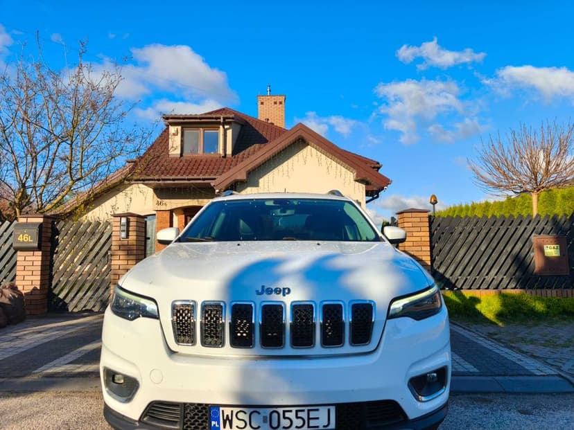 Sprzedam Jeepa Cherokee