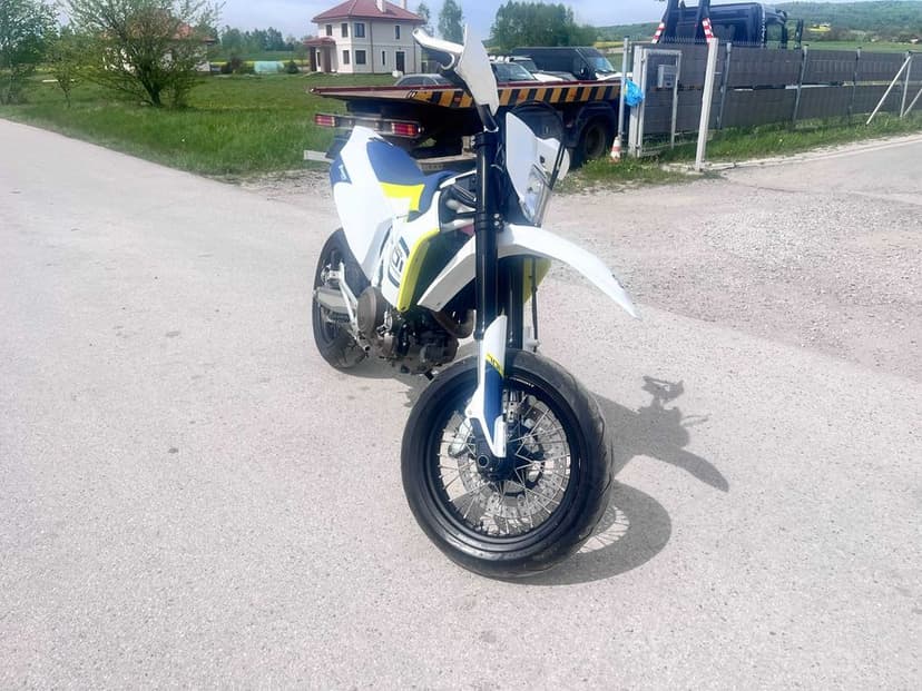 Motocykl HUSQVARNA 701 SUPER moto