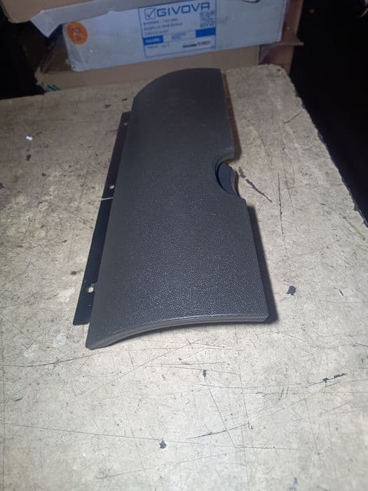 Schowek klapka Nissan Navara D40, Pathfinder,oryginał Europa gwarancja