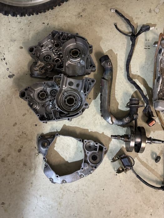 Kartery Skrzynia Wał Sprzęgło Silnik Części KAWASAKI KXF250 R 04-08