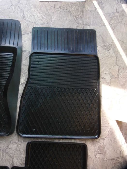 Dywaniki Gumowe Toyota Rav-4 Land Cruiser Hilux Camry Avensis Yaris