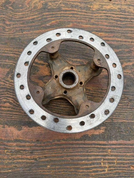 krzyzak piasta kola BRP can am can-am outlander renegade commander