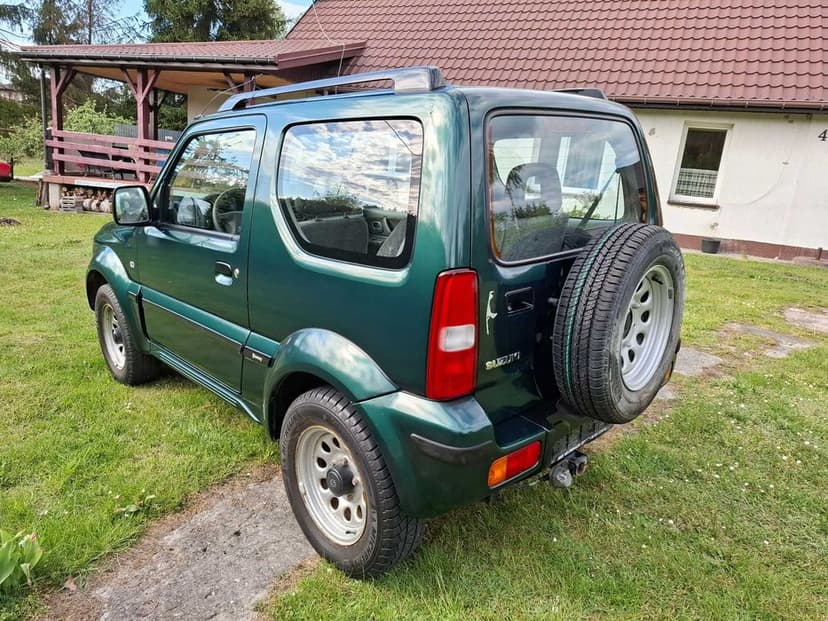 Suzuki Jimny 4X4 benzyna