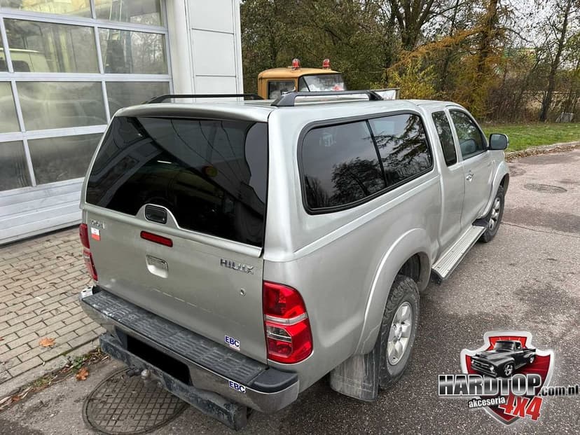 Zabudowa Hardtop Toyota Hilux 1.5 cab extracab 2005+ na pakę Szyby