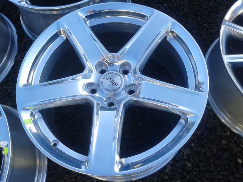 oryginalne r20 nowe felgi 10j mielec 5x127 jeep cherokee srt wrangler
