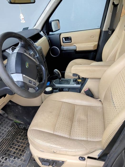 Land rover discovery