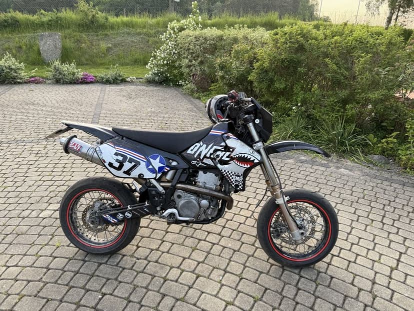 Suzuki drz 400s/sm 2001 Po generalce