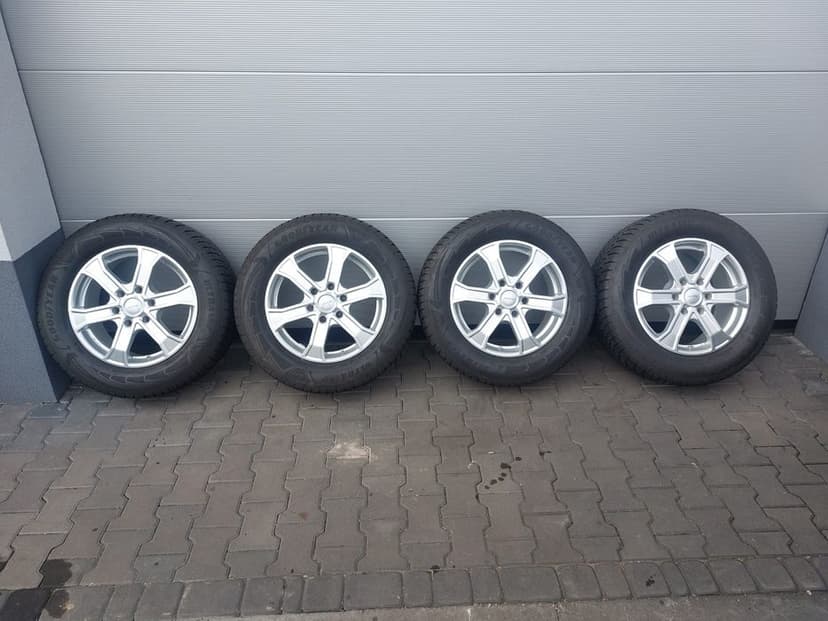 Felgi aluminiowe 6x139,7R18 TOYOTA Hilux, Land Cruiser z oponami