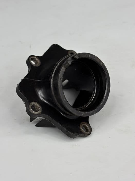 Króciec Gaźnika Guma SUZUKI RM250 R 96-00