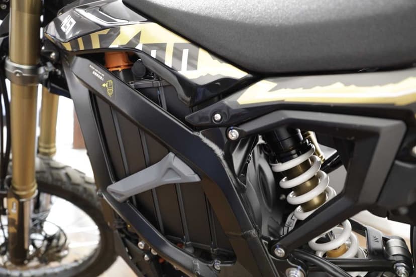 OKAZJA! Surron Ultra Bee 2025, Faktura VAT 23%, HOMOLOGACJA 21 kw