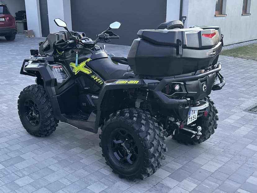 Can Am Outlander 1000 Max Salonowy bogato doposażony