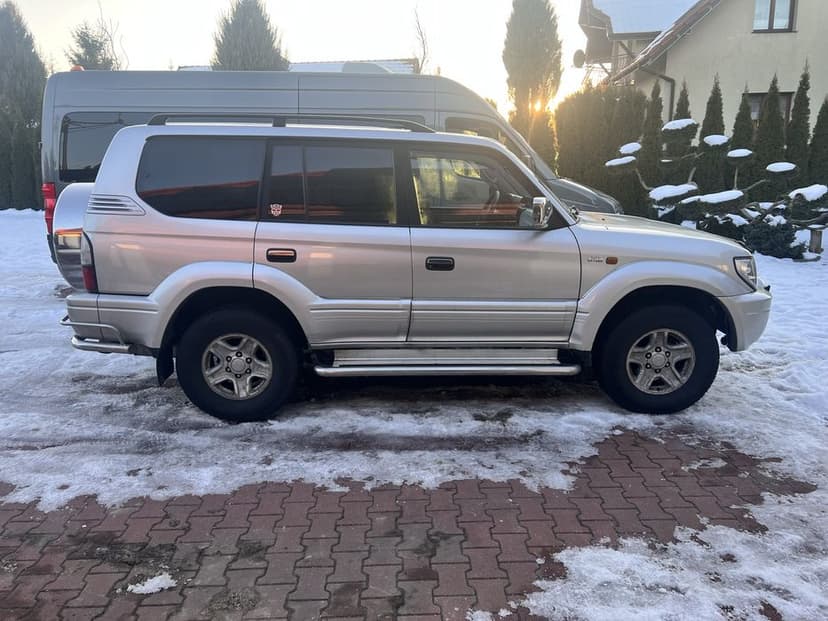 Toyota Land cruiser J95