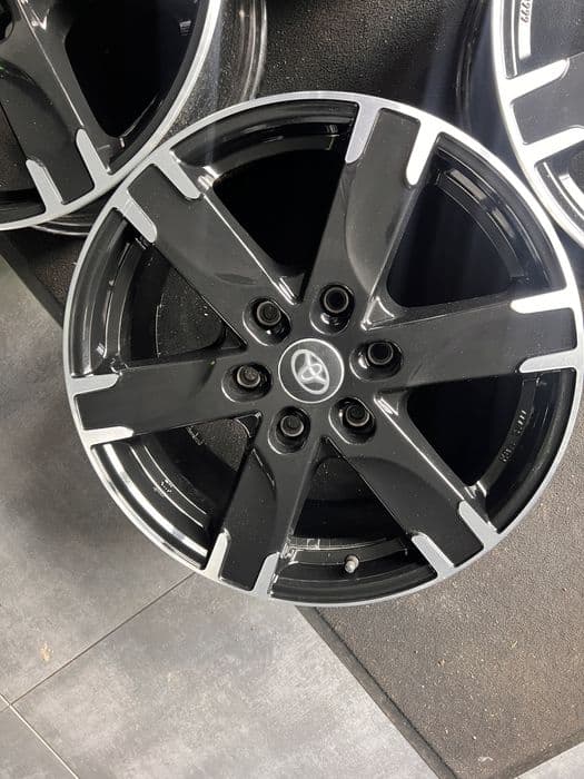Felgi  18'' 6x139.7 L200 TOYOTA Land Cruiser 4 Runner HILUX RANGER