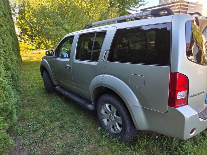 Nissan Pathfinder