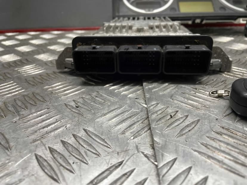 Zestaw Startowy 8H2Q-12A650-AA Land Rover Discovery III 2,7 TDV6