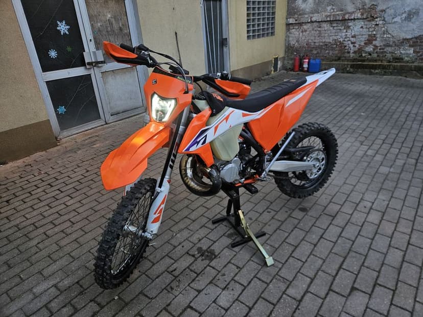 KTM EXC 300 TPI 2023 – Gotowy do jazdy + Dodatki!