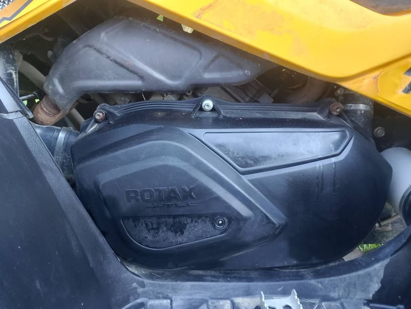 Can am Outlander 800 XC wspomaganie l7e