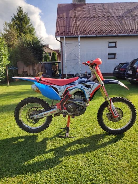 Honda crf250 w bardzo dobrym stanie 2018rok