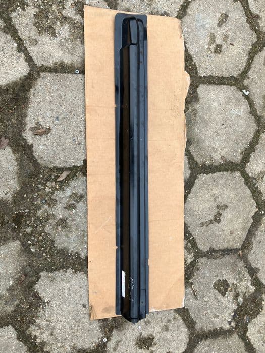 Hilux 88-98 - części, błotnik, progi...