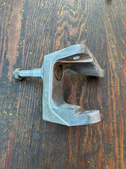 lewa zwrotnica przod przednia kola wahacza kawasaki KFX 700 r 04-11