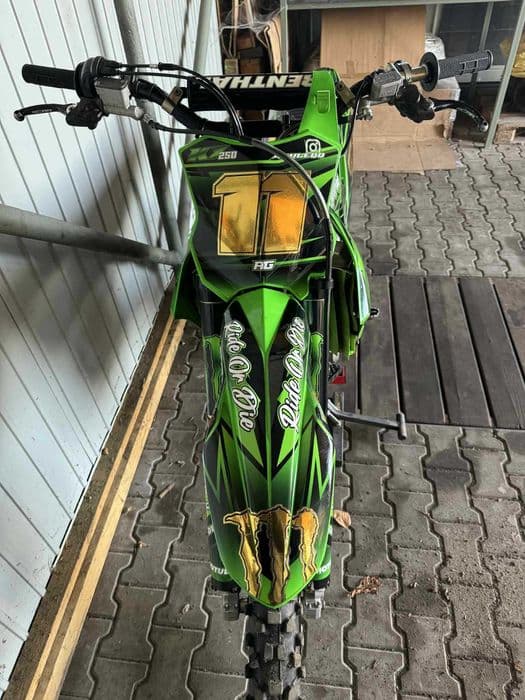 Kawasaki kxf 250 (sxf,crf,fc,rmz)