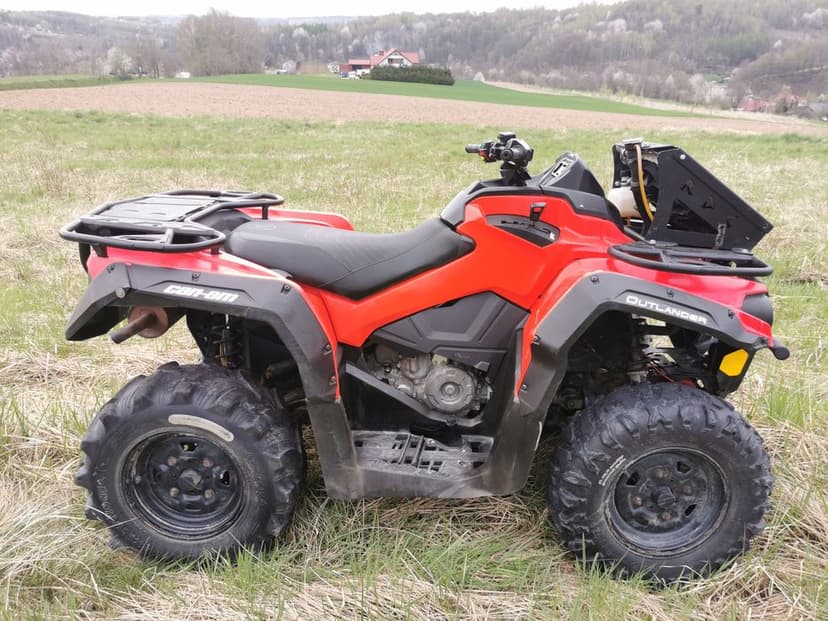 Can am outlander 450, zarejestrowany w super stanie