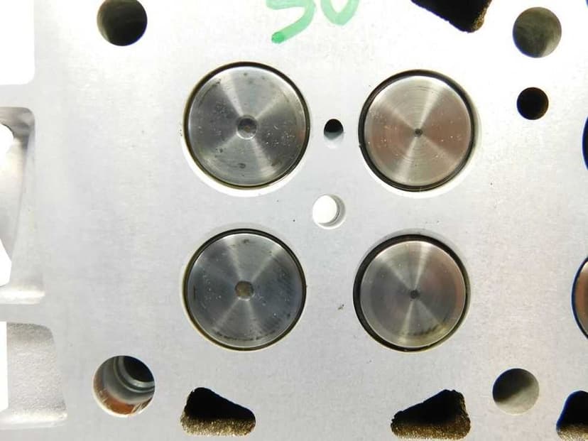 Głowica splanowana Nissan Navara D22 2.5 DI Pick UP 133KM