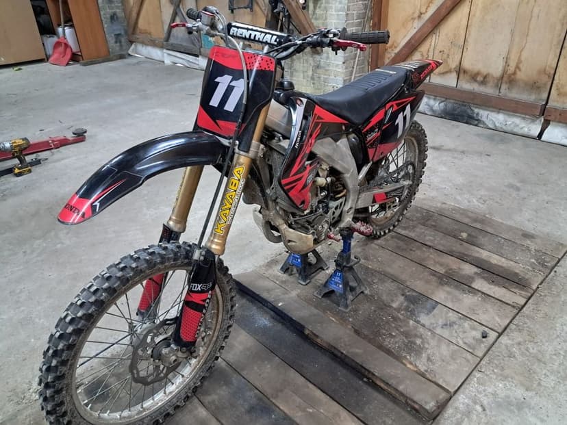 Honda  crf  450  Zadbana