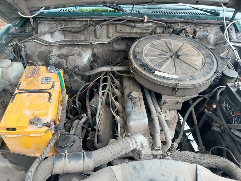 Nissan patrol k160 3.3d 3.2d kokpit szyba resory przekładnia