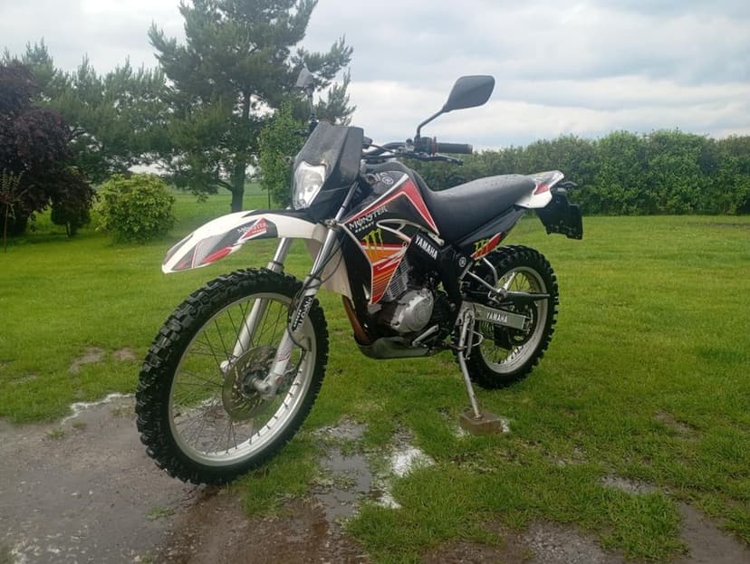 Motocykl Yamaha XT 125