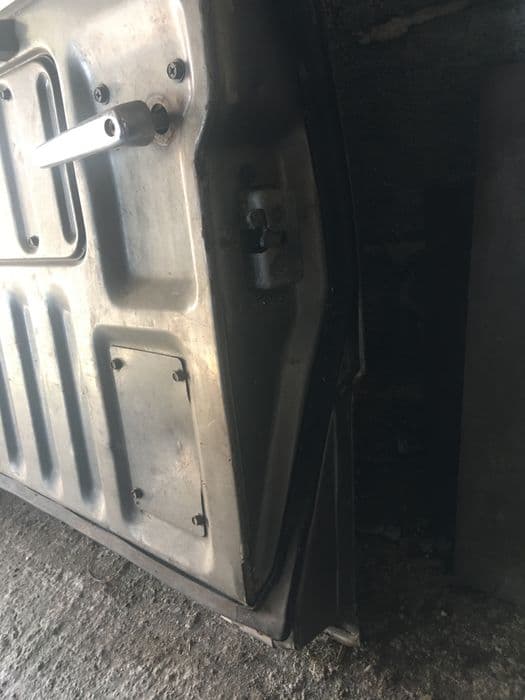 Nissan patrol k260 drzwi tylne skrzydełkowe prawe i lewe