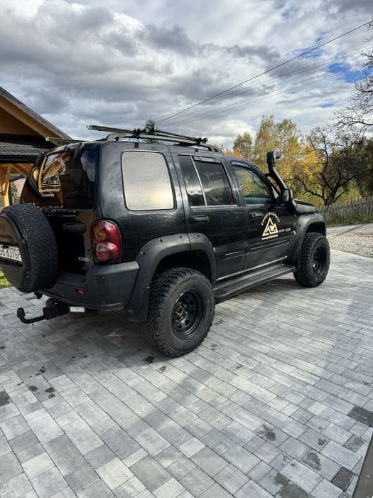 Jeep cherokee jeep liberty 4x4 automat 2.8 crd