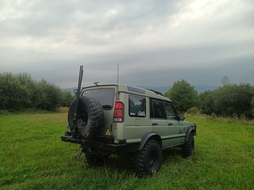 Land Rover Discovery 4.0 V8 LPG Off road